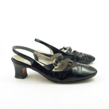 Mary Janes Shoes Vintage 1960s Heels Black Patent Leather Women's size 8 M 