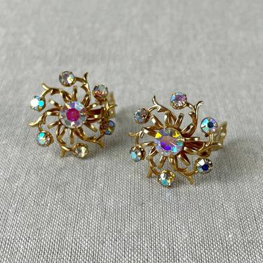 Round floral earrings with AB rhinestones - 1960s vintage 
