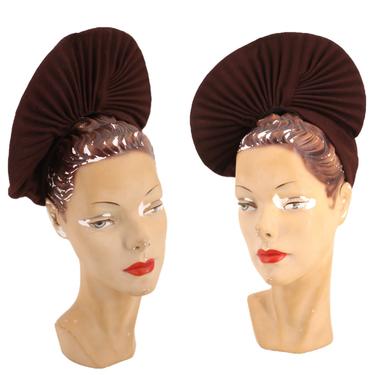 1940s brown felt FAN pleat tilt hat / vintage 40s 30s cocktail sculptural fascinator 