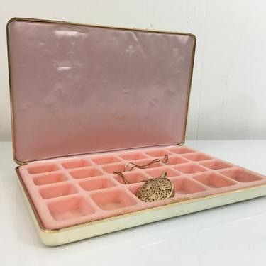 Vintage Travel Jewelry Box White Silver Pink Floral Ring Case Vintage Ring Necklace Organizer Hard Clamshell Retro Storage 
