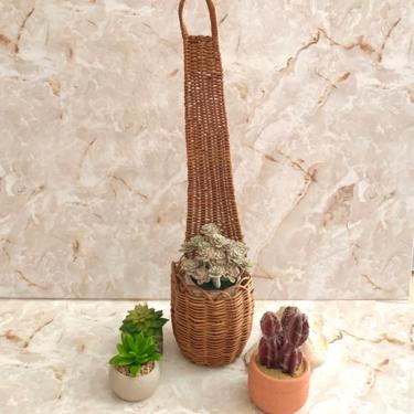 Boho Rattan Wall Pocket, Plant Basket, Wicker Decor, Rattan Wicker Plant Display, Mid Century Home Decor 