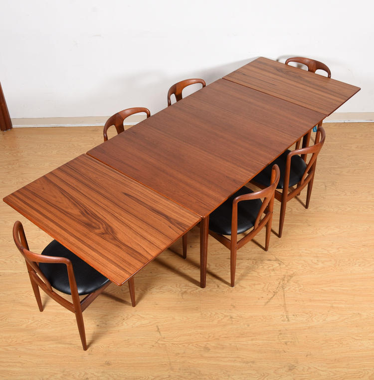 Nils Jonsson Modell Ultra &#8212; Swedish Modern Teak Expanding Dining Table