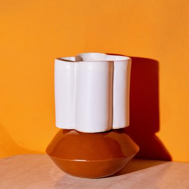 Oval Scallop Vase