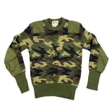 Vintage Cabela's Camouflage Commando Sweater Size 46 Mens, Chunky Knit Pullover Wool Military Hunting Camo Sweater Patches Visible Mending 