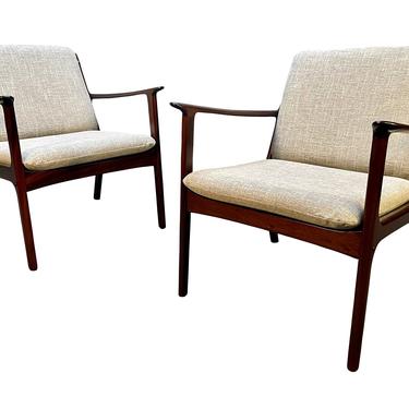 Pair of Vintage Danish Mid Century Modern Mahogany Lounge Chair &quot;Pj112&quot; by Ole Wanscher 