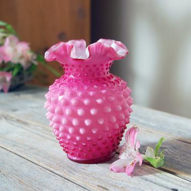 Vintage pink hobnail vase / vintage cranberry glass hobnail vase / pink ruffle edge ombre vase / small pink vase / shabby chic / cottagecore 