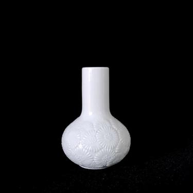 Vintage Mid Century Modern Thomas Porcelain of Germany Rosenthal Floral White Bud Vase Classic Modernist Design 1970s MCM 