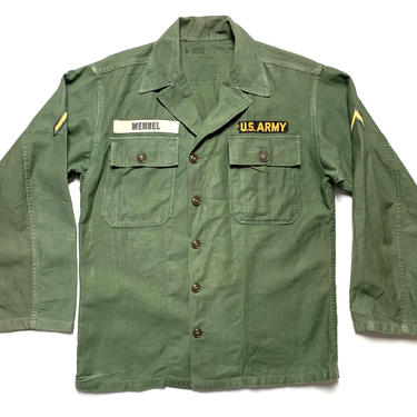Vintage 1950s OG-107 Type 1 US Army Utility Shirt ~ size M ~ Military Uniform ~ Fatigues ~ Korean War / Vietnam War ~ Patches / Named 