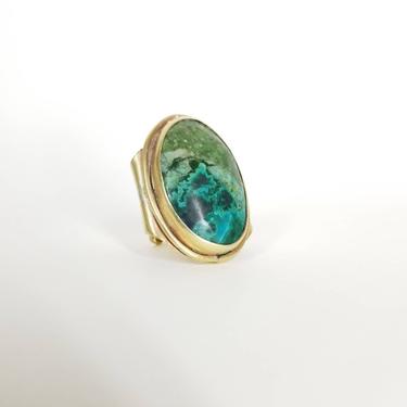 Vintage Jade Ring / Large Brass Jade Cabochon Ring / Bezel Set Oval Stone / Chunky Boho Statement Ring / Modernist Jadeite Stone Ring 