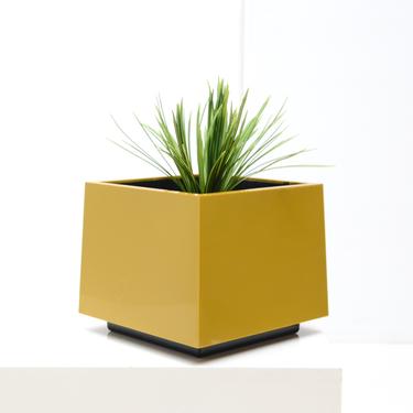 Tapered Architectural Planter (model 7390)-  Fesco Products, c. 1960s