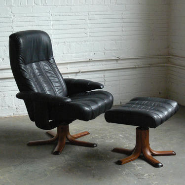 Danish Eames Inspired Leather Recliner Lounge Chair w/ Ottoman for Stouby 