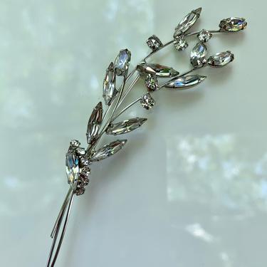 1950'S Rhinestone Leaf Brooch - Unusual & Imaginative Design - Quality Prong Set Crystals 