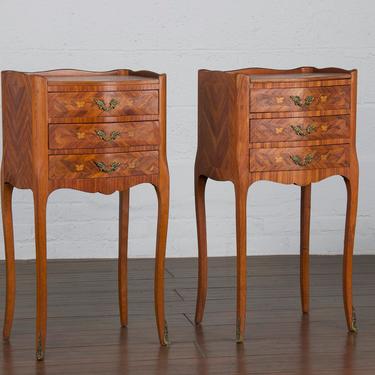 Antique Pair of French Louis XV Inlaid Nightstands or Bedside Tables 