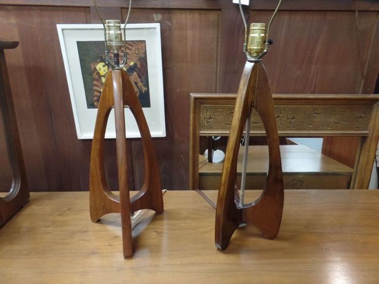 Pair of Mid-Century Modern sculpted wood lamps