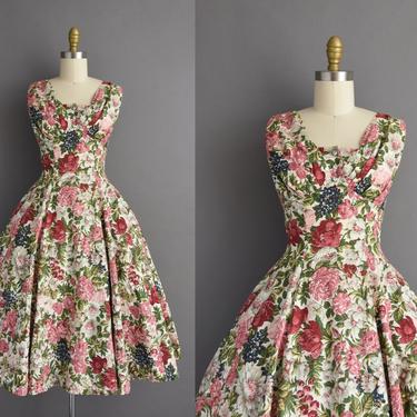 1950s vintage dress | Outstanding Floral Print Cotton Sweeping Full Skirt Summer Dress | XS | 50s dress 