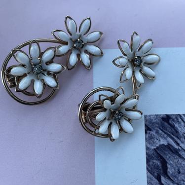 1960s White Floral Clip Earrings