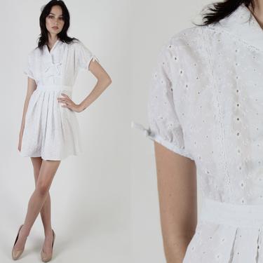Plain White Embroidered Eyelet Mini Dress / Solid Color Bow Tie Sleeves / Vintage 70s Floral Embroidered Casual Fun Mini Dress 