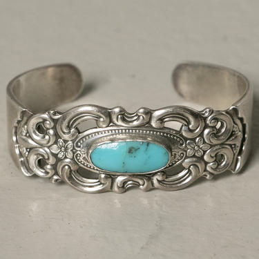 1970s Towle Sterling Turquoise Heavy Cuff Bracelet 