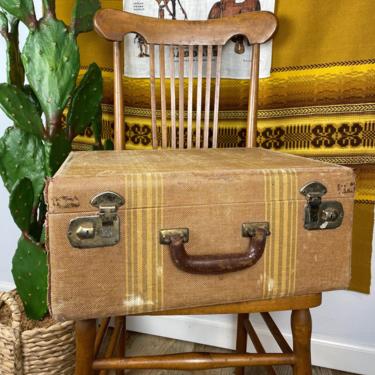 Vintage 40s/50s Hardshell Suitcase 