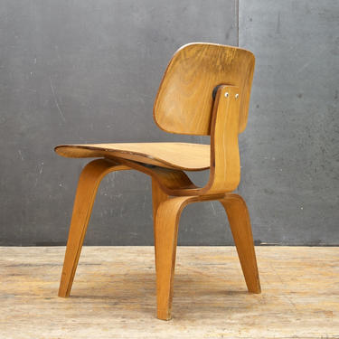 1948 Eames Evans Plywood Herman Miller DCW Chair Mid-Century Modern 