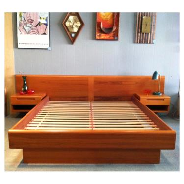 (AVAILABLE) Vintage Mid Century Danish Modern California King Teak Platform Bed
