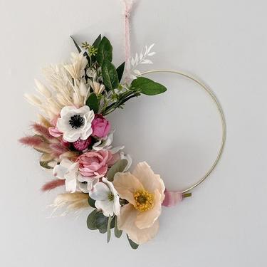 Modern Pampas and Peony wreath, Spring hoop wreath, Faux dried flowers wreath, Mother's Day gift, Minimalist spring decor 