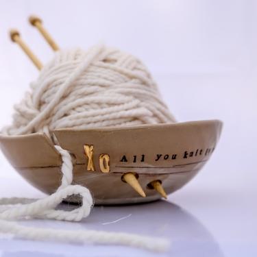 Ceramic Yarn bowl, Knitting bowl, Handmade pottery, Large yarn bowl 