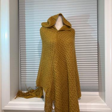 beautiful mustard V-shape poncho with tassels and hood 
