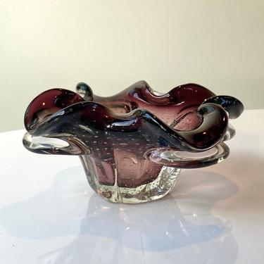 Murano handblown bullicante flower-shaped bowl in amethyst and clear glass 