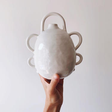 Ara Vase // hand sculpted porcelain ceramic vase 