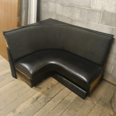 Upholstered banquette 70