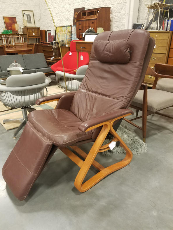 Vintage Zero Gravity Chair