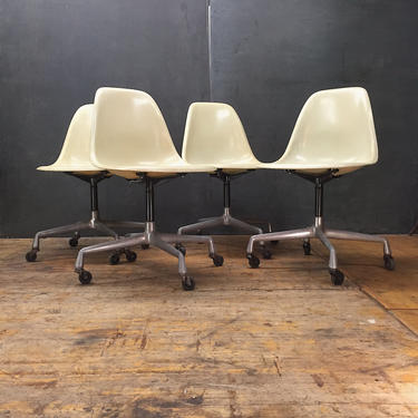 Eames Herman Miller Fiberglass Action Side Shell Chairs on Casters 