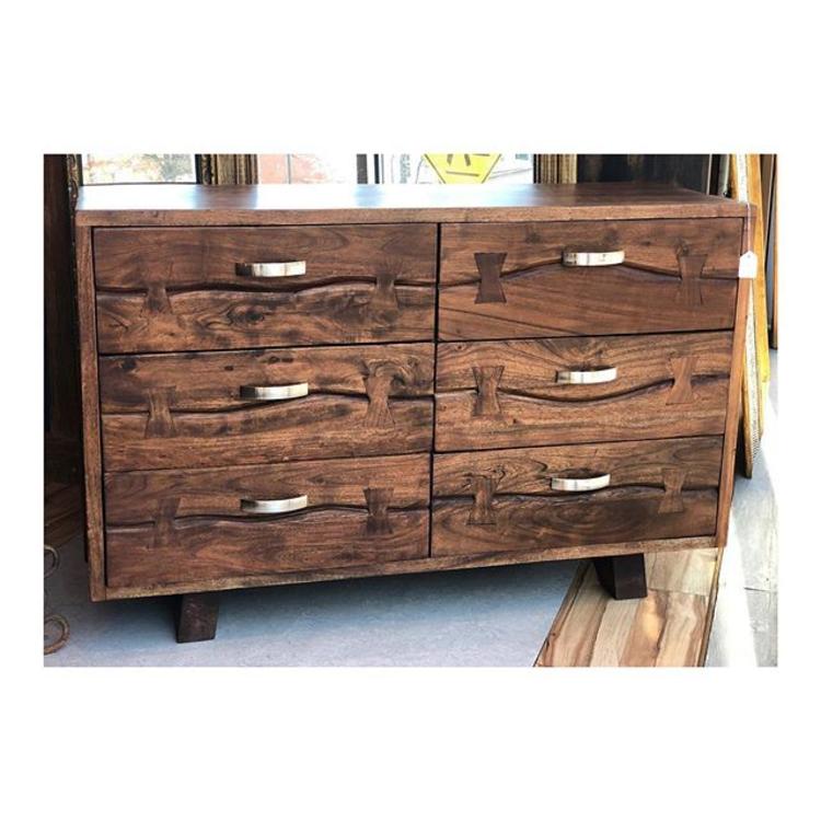 modern chest of drawers // 