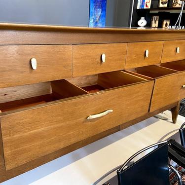 Mid Century Eight-Drawer Dresser from the Profile Series by Drexel