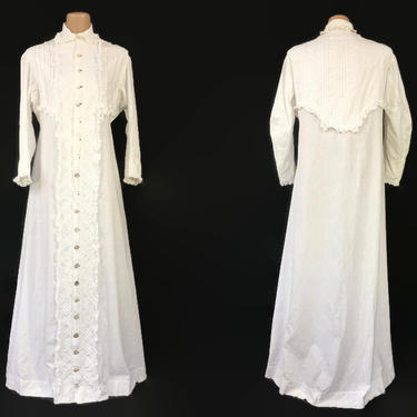 VINTAGE 1900s Antique Victorian White Cotton Night Dress | 21 Shell Buttons | Ruffle Trim Long Nightgown | BOHO Cottagecore Bridal Lingerie 