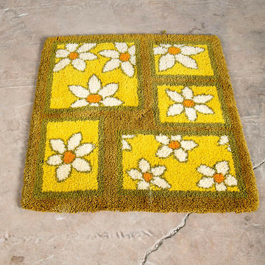Mid Century Modern Shag Rug Floral Abstract Groovy Yellow Green White 42
