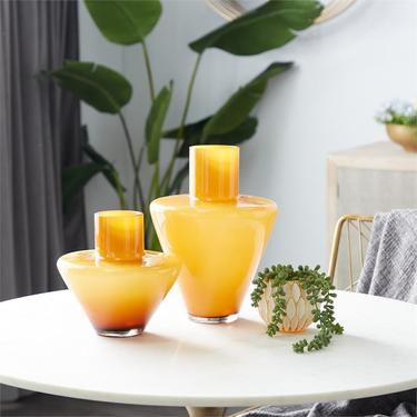 Sunset Vase, multiple styles