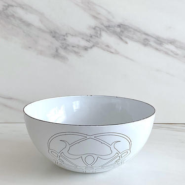 Vintage Mid Century Modern Enameled Bowl White w/ Brown Design 8&amp;quot; Diameter Cathrineholm? Finel? Scandinavian Enamelware 