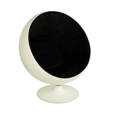 Eero Aarnio Style Mid Century White Ball Lounge Chair - mcm 