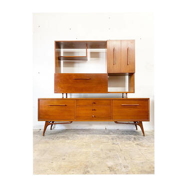 Mid Century Modern Credenza Sideboard and Hutch or Bar 