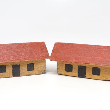 Vintage Mini Putz Set Of 4, Church And 3 Houses, Made In Japan 