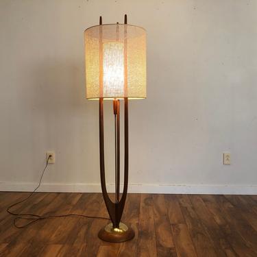 Modeline of California Mid-Century Sculptural Walnut and Brass Floor Lamp With Both Original Shades 