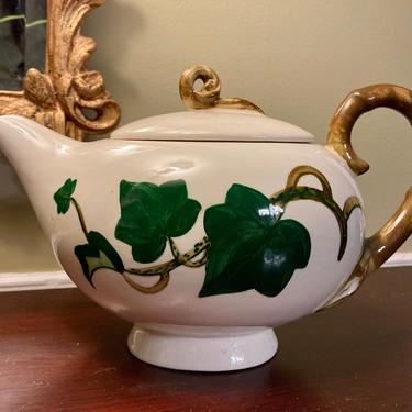 Metlox Poppytrail Ivy Teapot With Lid 