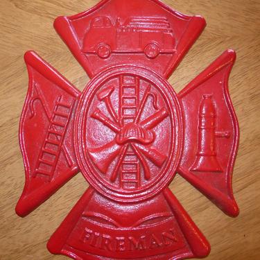 Vintage Red Painted Ceramic &amp;quot;Firemen&amp;quot; Wall Plaque ~ Cast Iron 