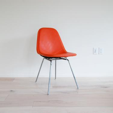 Mid Century Modern Charles and Ray Eames DKX-1 Alexander Girard Orange Naugahyde Wire Chair for Herman Miller 
