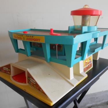 Vintage Fisher Price Airport Control Tower Runway Lobby 
