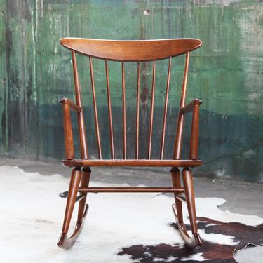 STUNNING, ORIGINAL Spindle back Mid Century Vintage Danish Walnut Rocking Chair Rocker Sculpted Scandinavian Design MCM 