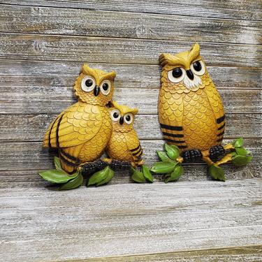 1970s Vintage Homco Owl Family Wall Hangings, Woodland Big Eyed Birds, Pair Plastic Owls Home Decor, Home Interiors, Vintage Wall Decor 