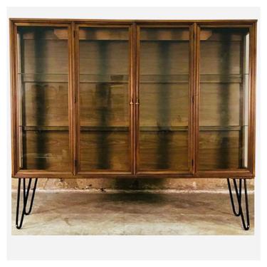 (AVAILABLE) Vintage Mid Century Modern Broyhill Brasilia Hairpin Cabinet